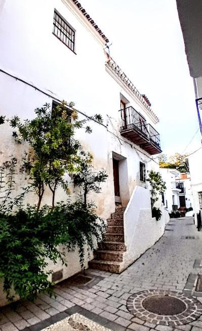 Posada Puente Romano Sedella Kültér fotó